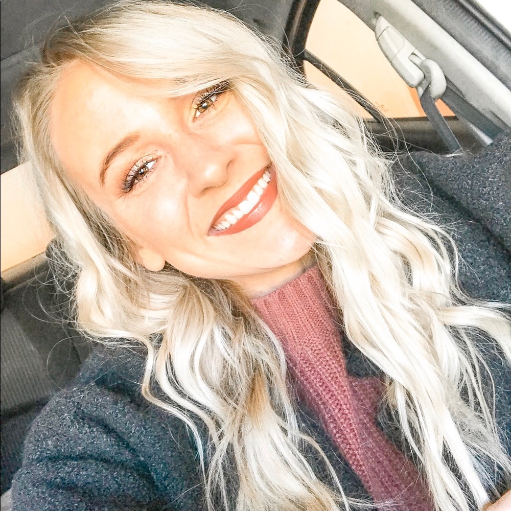 Meet your Posher, Whitnye